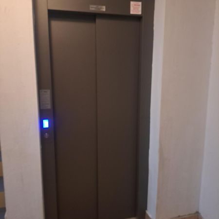 Apartamento Stan Na Dan 021 Novi Sad Exterior foto